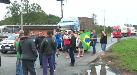 Caminhoneiros Bloqueiam Rodovias De Pelo Menos Sete Estados Portal O