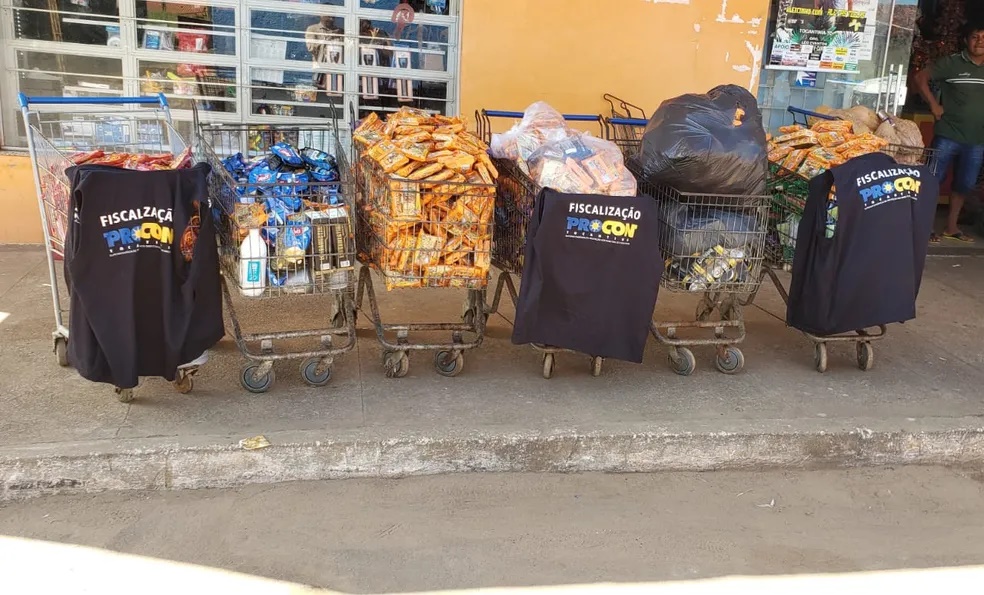 Procon Multa Supermercado Onde Foram Encontrados Quase Mil Produtos