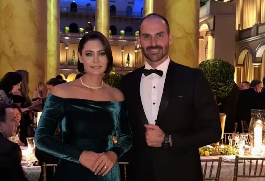 Entenda O Motivo Que Impediu Michelle E Eduardo Bolsonaro De Entrarem