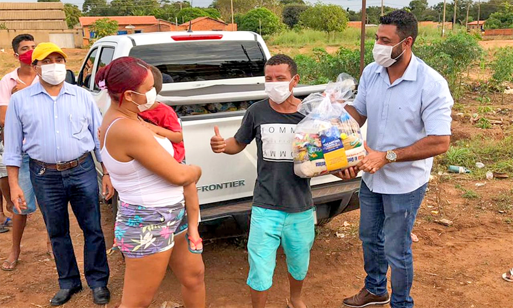 Famílias despejadas pela prefeitura de Palmas recebem apoio do Governo