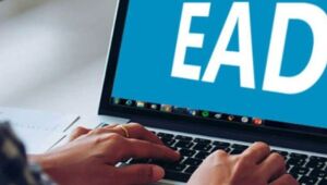 Decreto Federal proíbe EAD em cursos de saúde e direito; veja o que muda