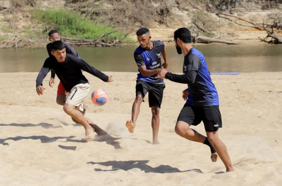 Beach soccer, vôlei e futevôlei: projeto abre inscrições para entidades esportivas