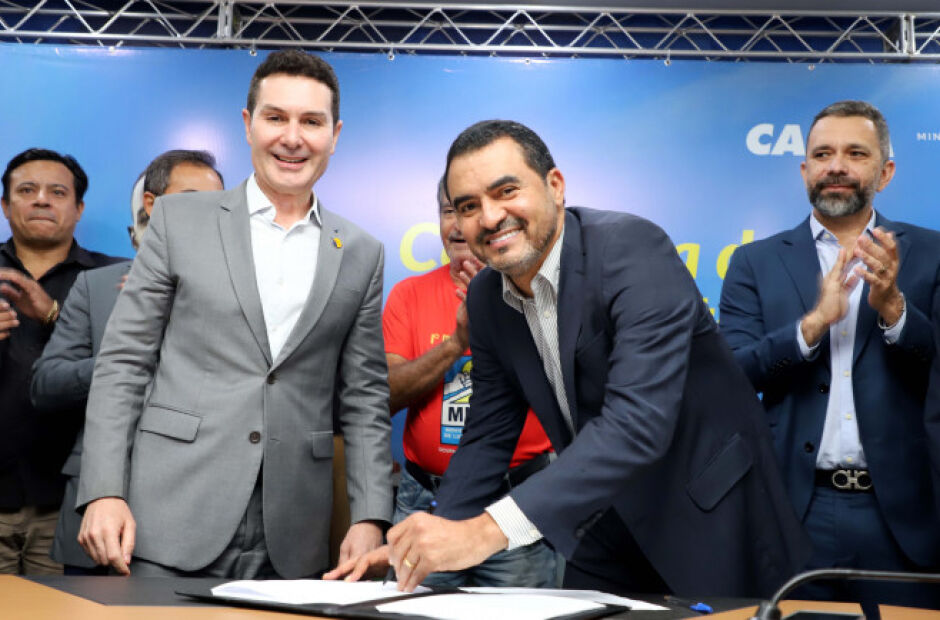 Tocantins assina contratos para quase 200 novas moradias em Araguaína e Bom Jesus