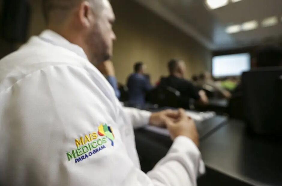 Veja como se inscrever nas vagas do programa Mais Médicos