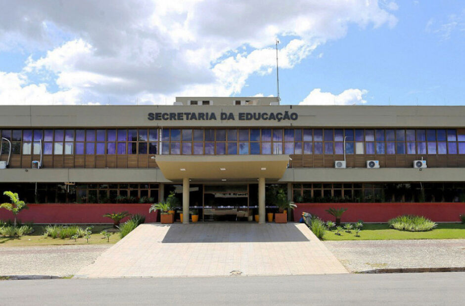Audiência decide futuro de aprovados em concurso da Educação