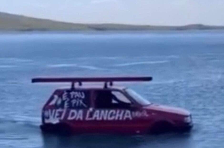 Carro-lancha: invenção inusitada no Lago de Palmas diverte internautas