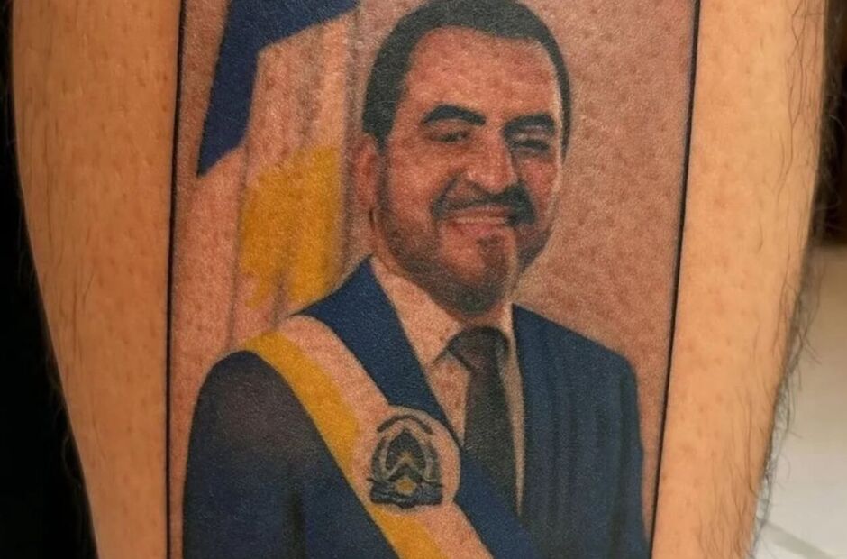 Morador de Aragua&iacute;na tatua rosto de Wanderlei Barbosa ap&oacute;s decis&atilde;o do STF
