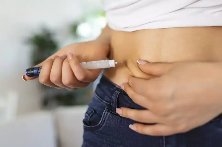 Anvisa alerta para risco grave no uso de canetas emagrecedoras