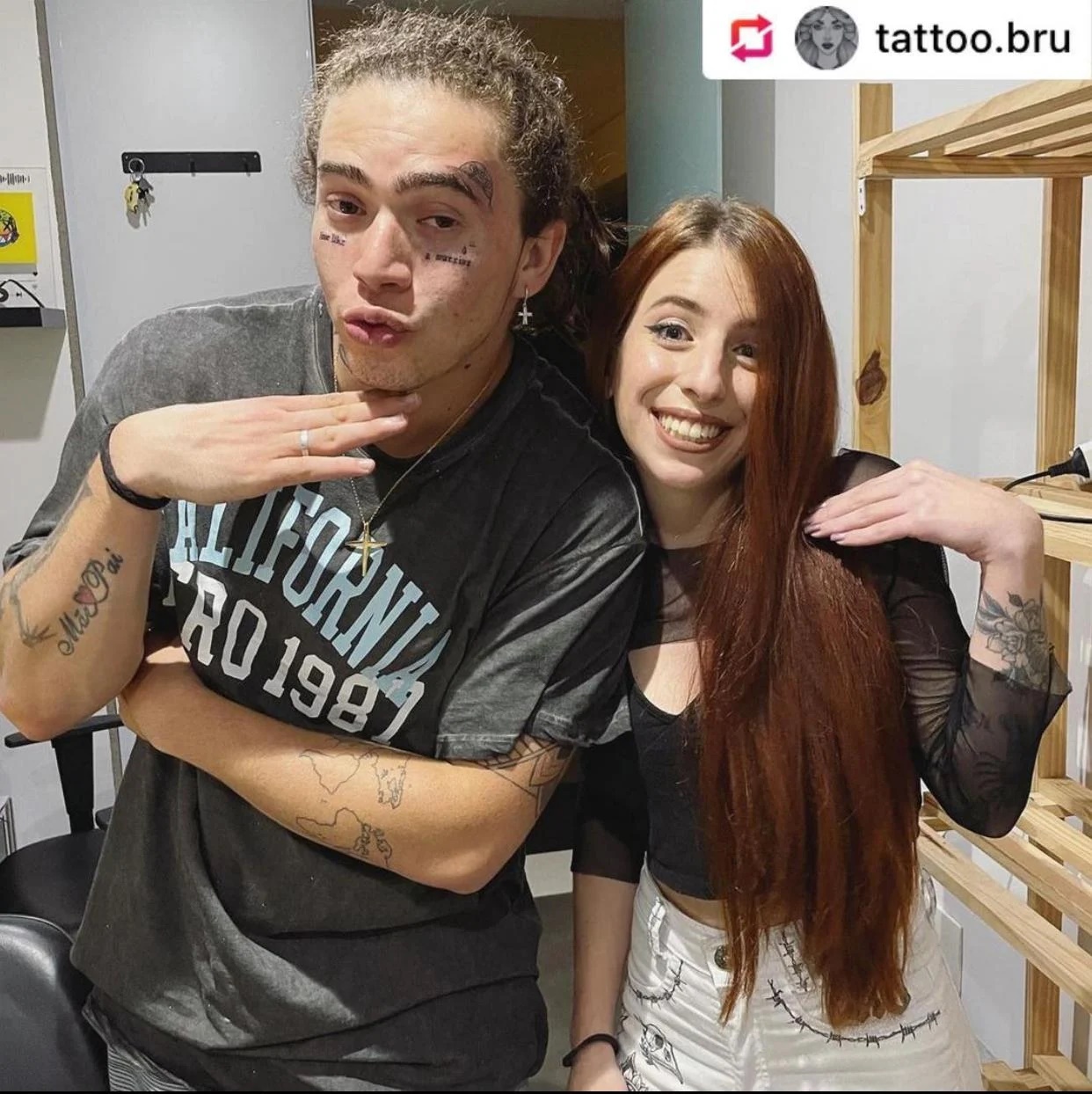 Whindersson Nunes tatua o rosto em homenagem ao filho que morreu dois dias  após o nascimento